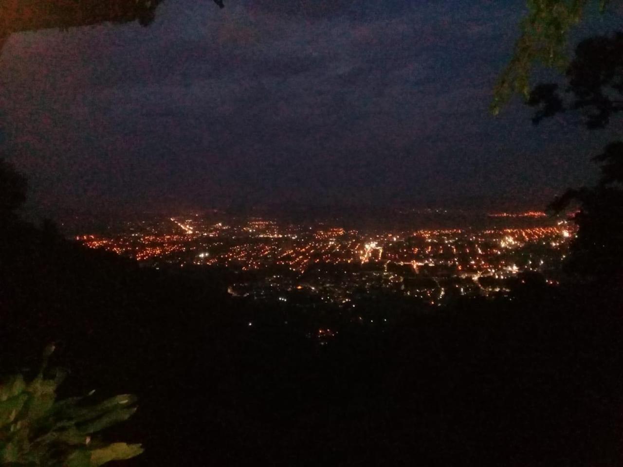 Hostal Juan Lindo San Pedro Sula Eksteriør billede